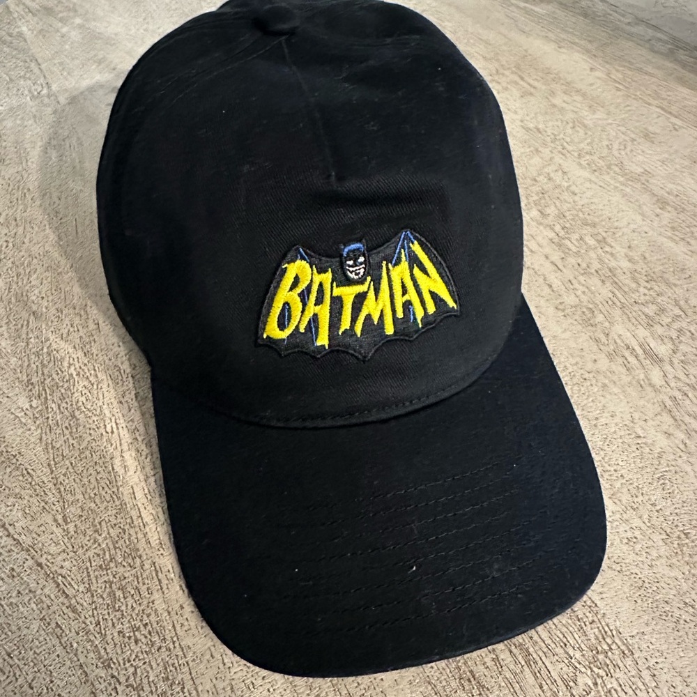 Kith x Batman Twill Low Pinch Crown Snapback Cap
